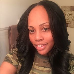 Meet your Posher, Ashley